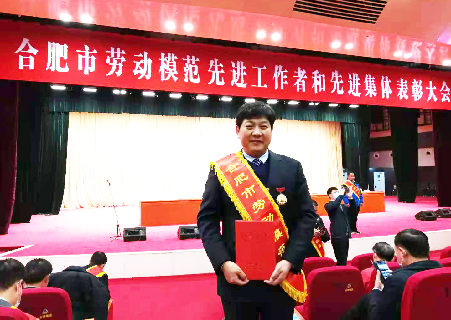 图片2.jpg 图片2.jpg